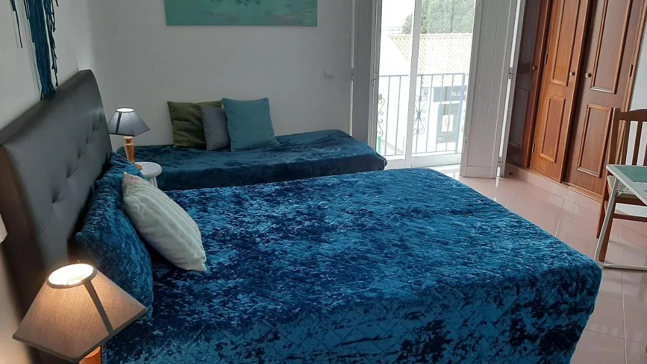 Sagres Sunny Room With Private Bathroom 300M From The Beach